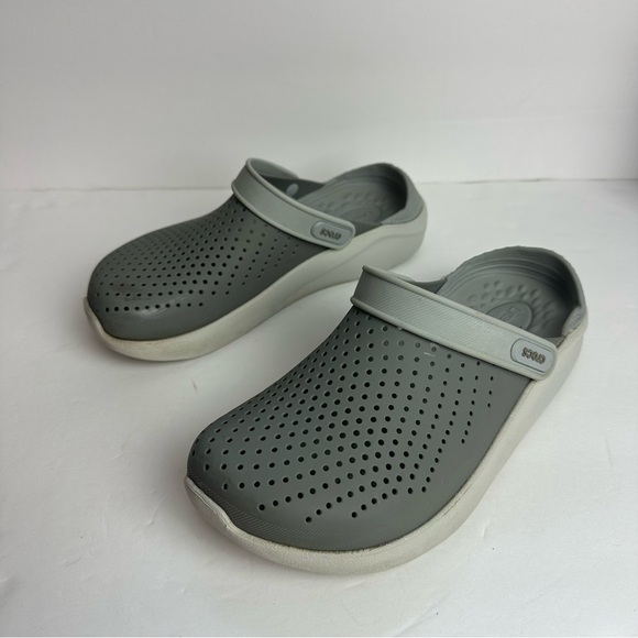 Crocs Lite Ride Clogs Women's Size 8 or Men's 6 Grey Gray Lightweight Slip-On - Picture 5 of 10